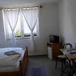 Platán Panzió Nyúl