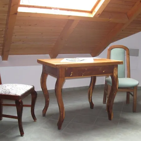 Platán Panzió Bed and breakfast Nyúl